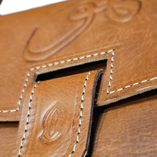 Hu Messenger Bag